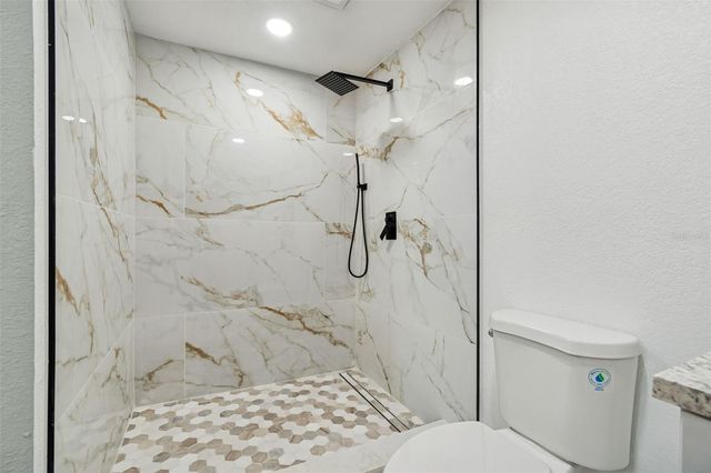 6027 9TH AVENUE, New Port Richey, FL 34653