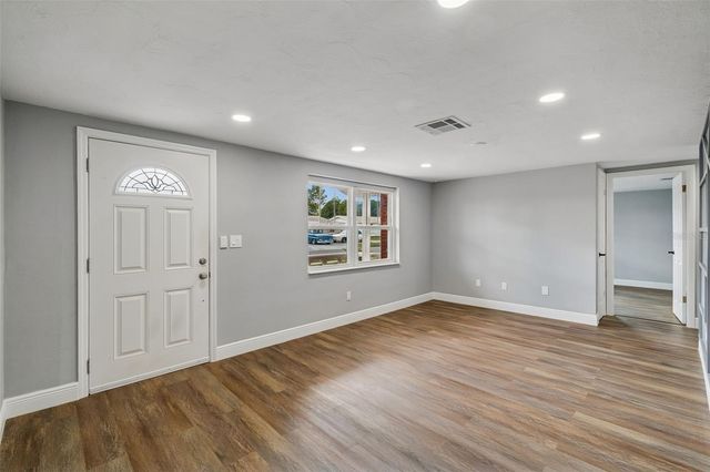 6027 9TH AVENUE, New Port Richey, FL 34653