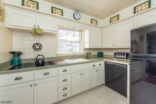 103 Cedar Rd, Ringwood Boro, NJ 07456