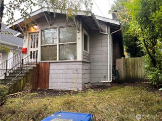 1612 N 50th Street, Seattle, WA 98103