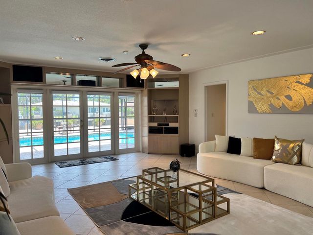 3920 NE 27TH Avenue, Lighthouse Point, FL 33064