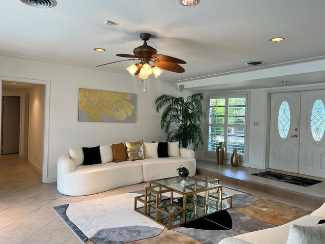 3920 NE 27TH Avenue, Lighthouse Point, FL 33064