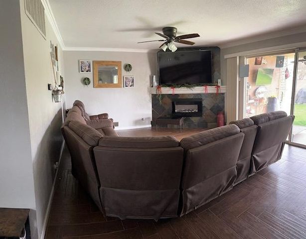 2936 N Spalding Avenue, Fresno, CA 93703