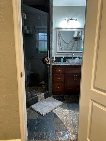 2936 N Spalding Avenue, Fresno, CA 93703