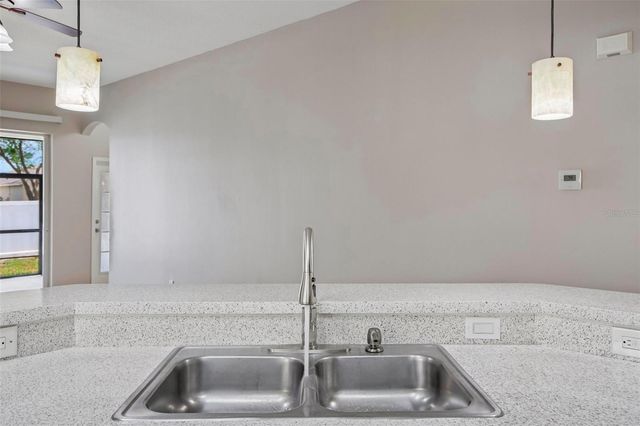 10616 LITTLE BEND LANE, Riverview, FL 33579