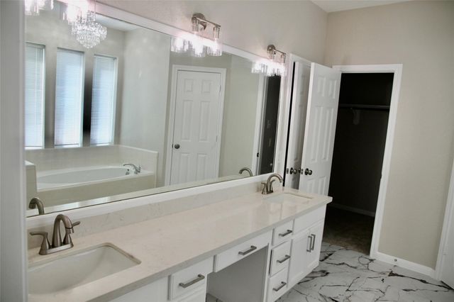 3410 Farnham Circle, Pearland, TX 77584