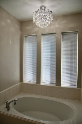 3410 Farnham Circle, Pearland, TX 77584