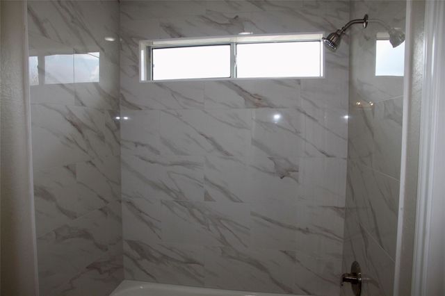 3410 Farnham Circle, Pearland, TX 77584