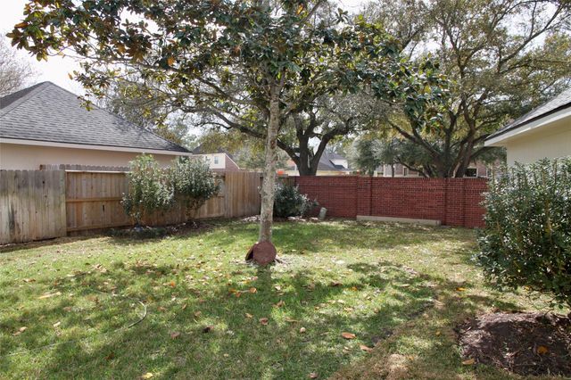 3410 Farnham Circle, Pearland, TX 77584