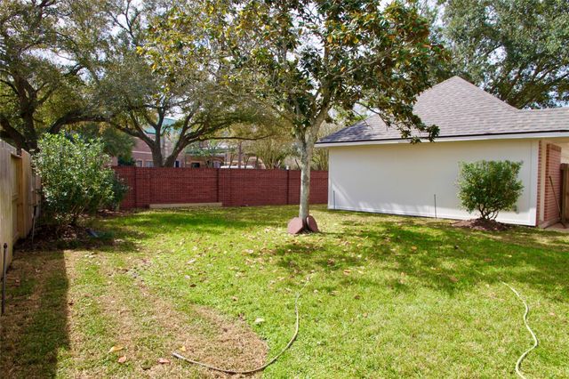 3410 Farnham Circle, Pearland, TX 77584