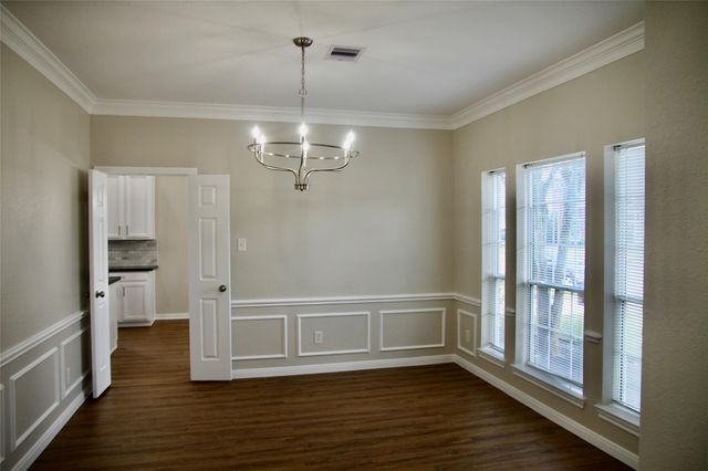 3410 Farnham Circle, Pearland, TX 77584