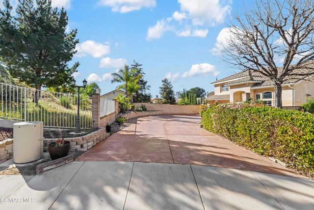 2339 Dusan Street, Simi Valley, CA 93065