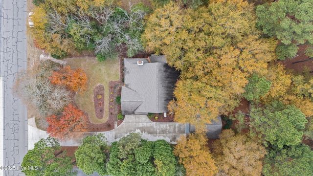 126 W Shenandoah Road, Seven Lakes, NC 27376