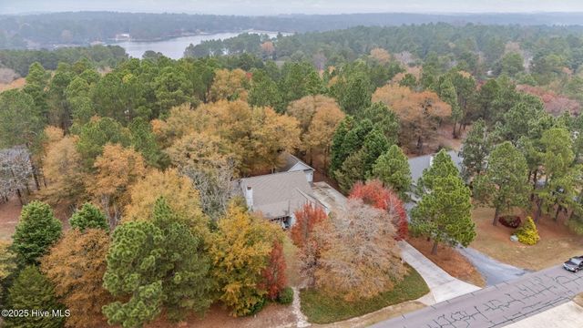 126 W Shenandoah Road, Seven Lakes, NC 27376