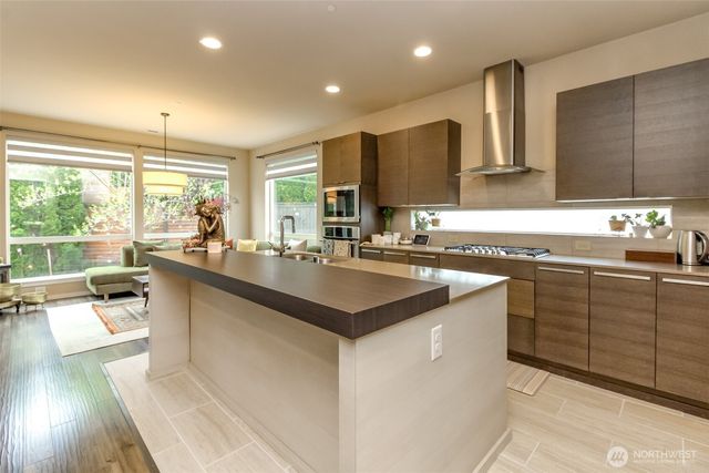 27830 107th Place SE, Kent, WA 98030