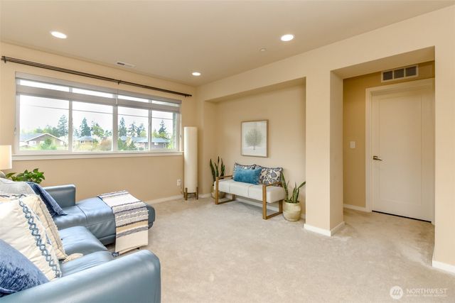 27830 107th Place SE, Kent, WA 98030