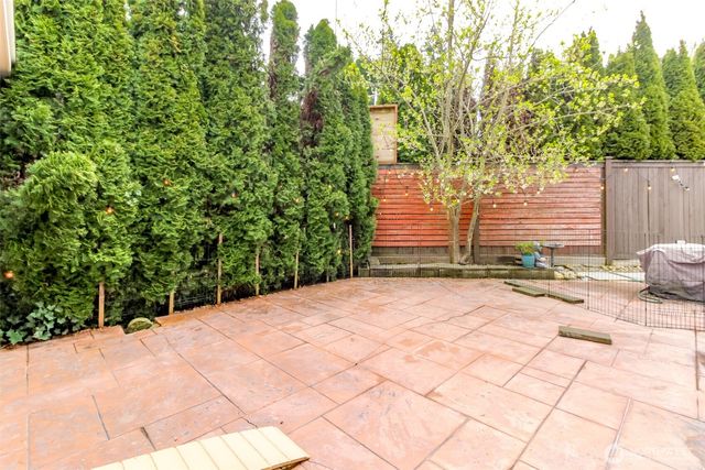 27830 107th Place SE, Kent, WA 98030