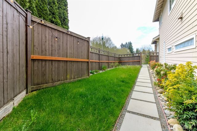 27830 107th Place SE, Kent, WA 98030