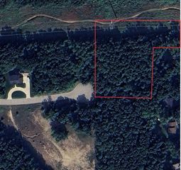 23 Grand Summit Drive, Fenton, MI 48430