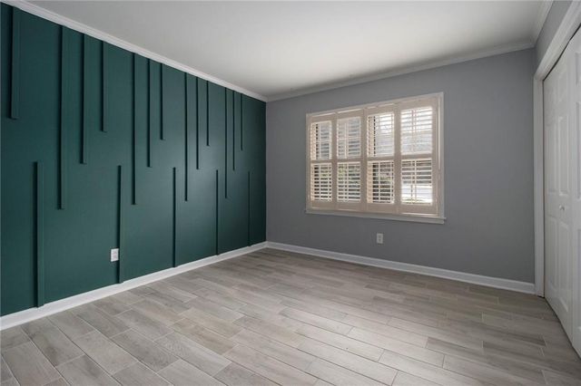 18 Glenald Way NW, Atlanta, GA 30327