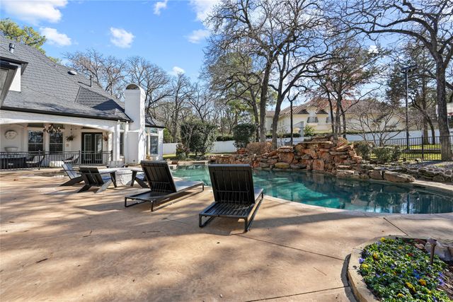 1804 Larkspur Court, Southlake, TX 76092