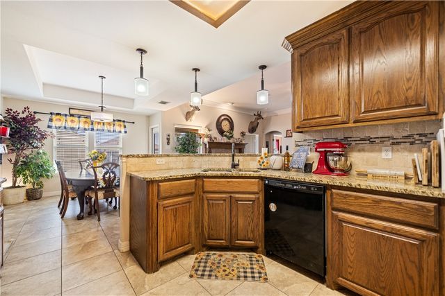 2602 Retta Dr, Corpus Christi, TX 78418