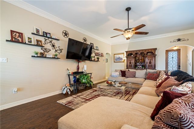 2602 Retta Dr, Corpus Christi, TX 78418