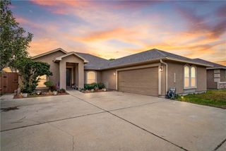 2602 Retta Dr, Corpus Christi, TX 78418
