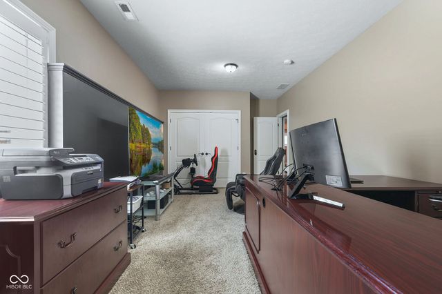 1772 Calvert Farms Drive, Greenwood, IN 46143