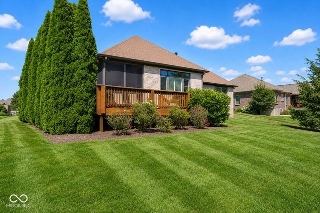 1772 Calvert Farms Drive, Greenwood, IN 46143