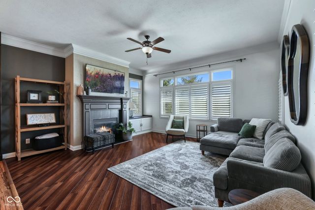1772 Calvert Farms Drive, Greenwood, IN 46143