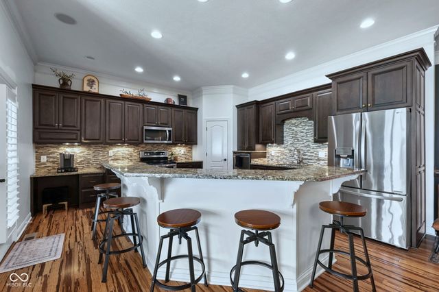 1772 Calvert Farms Drive, Greenwood, IN 46143