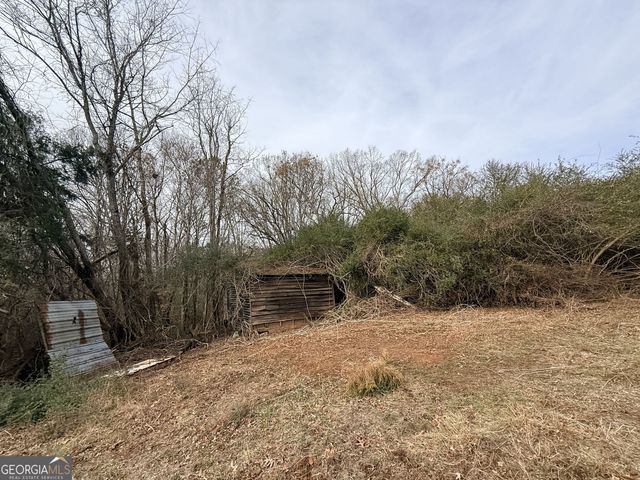 1 Far A Way Road, Elberton, GA 30635