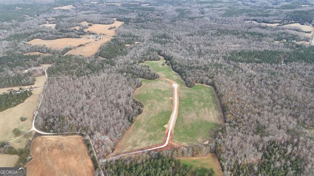 1 Far A Way Road, Elberton, GA 30635