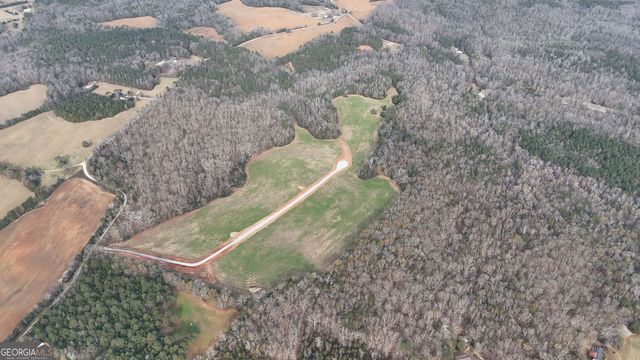 1 Far A Way Road, Elberton, GA 30635