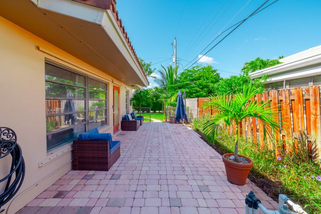 815 South Road, Boynton Beach, FL 33435