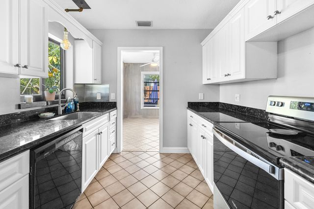 815 South Road, Boynton Beach, FL 33435