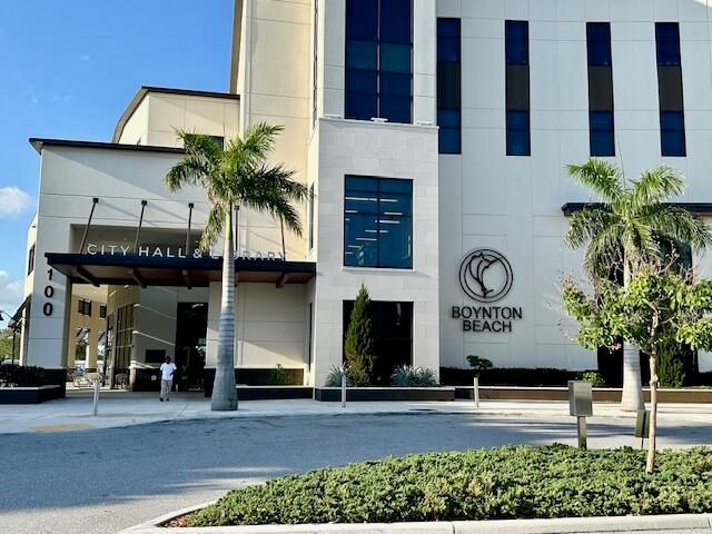 815 South Road, Boynton Beach, FL 33435