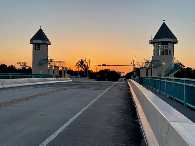 815 South Road, Boynton Beach, FL 33435