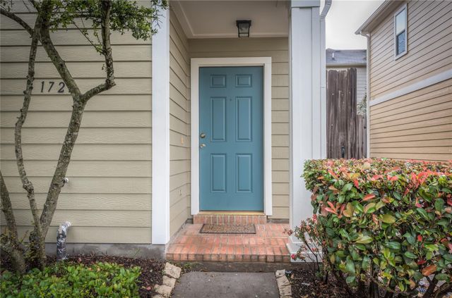 1722 Redwing Bluff Drive, Houston, TX 77009