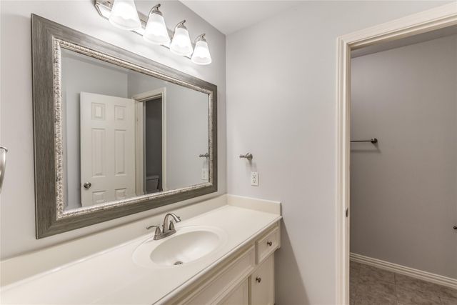 1722 Redwing Bluff Drive, Houston, TX 77009