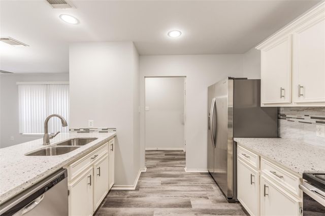 1722 Redwing Bluff Drive, Houston, TX 77009