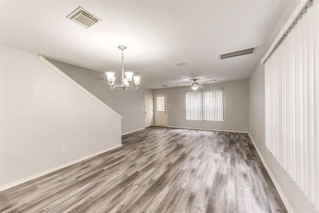 1722 Redwing Bluff Drive, Houston, TX 77009