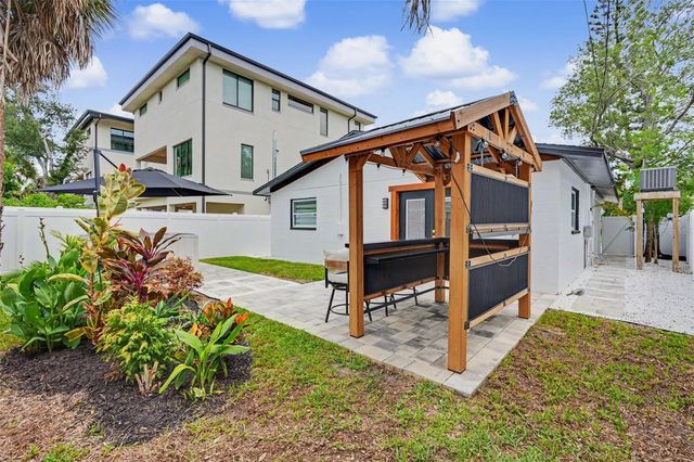 1927 SHORE ACRES BOULEVARD NE, St Petersburg, FL 33703