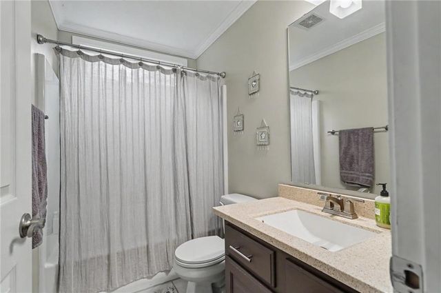3238 Huntington Road, Lawrence, KS 66049