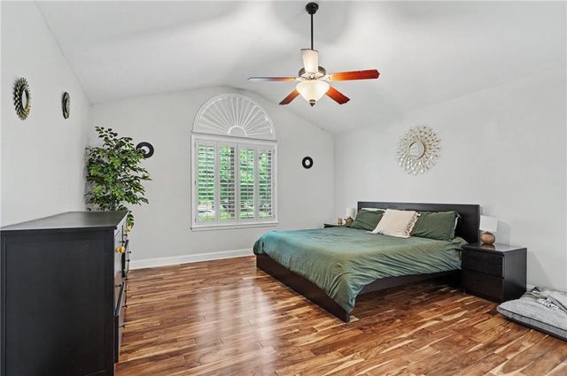 3238 Huntington Road, Lawrence, KS 66049