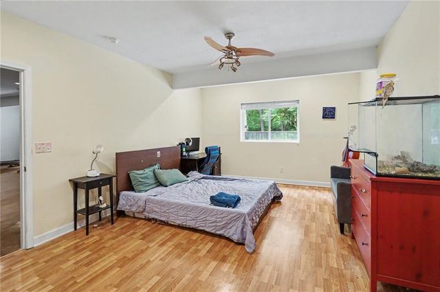 3238 Huntington Road, Lawrence, KS 66049
