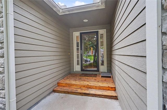 3238 Huntington Road, Lawrence, KS 66049