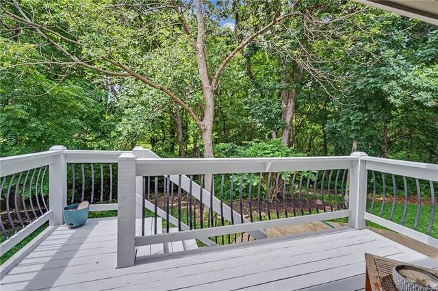 3238 Huntington Road, Lawrence, KS 66049