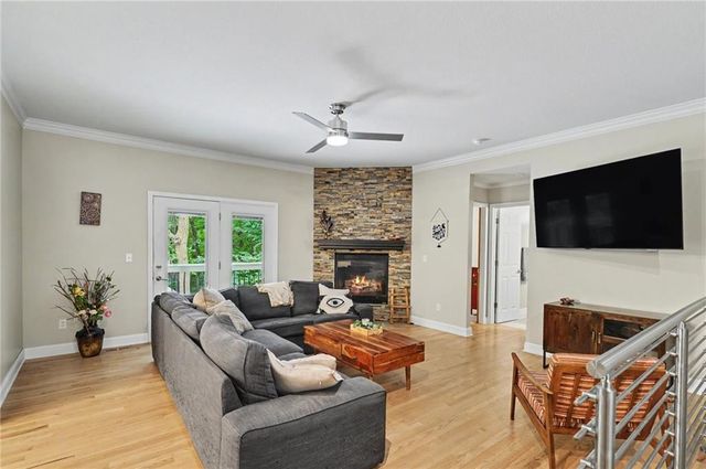 3238 Huntington Road, Lawrence, KS 66049